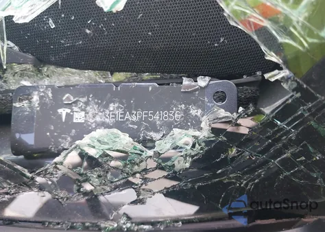 2023 Tesla Model 3 Rear-Wheel Drive z USA, uszkodzony, nr VIN 5YJ3E1EA3PF541836